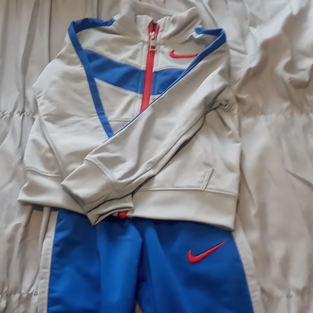 Sweat suit